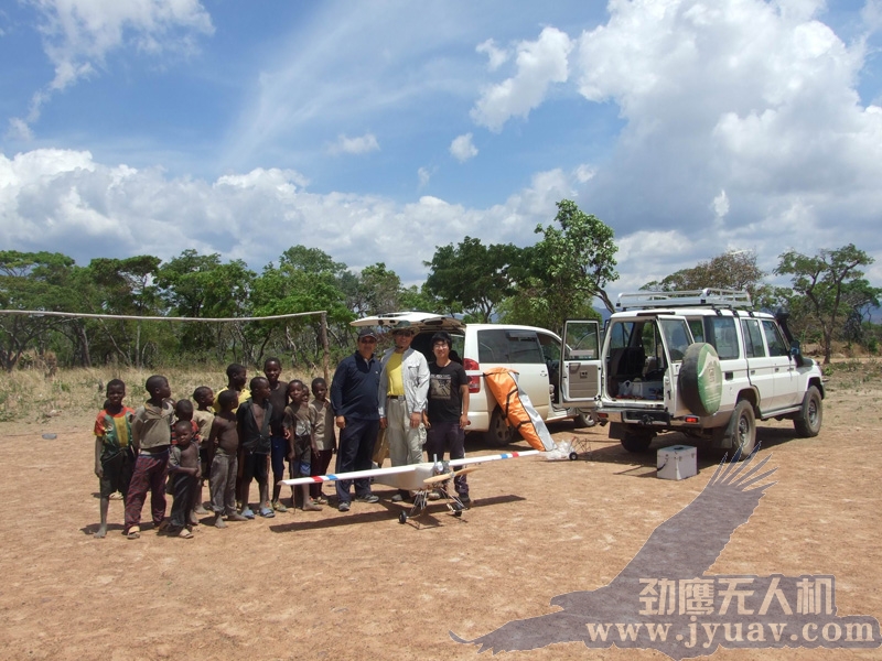 小学足(zú)球场.jpg